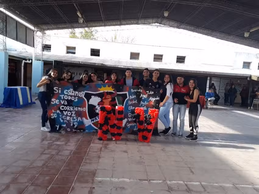 Escuela Media de Carancho Pozo