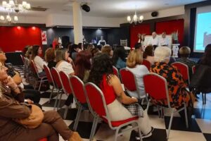 Mau Medium Tarot y Mediumnidad