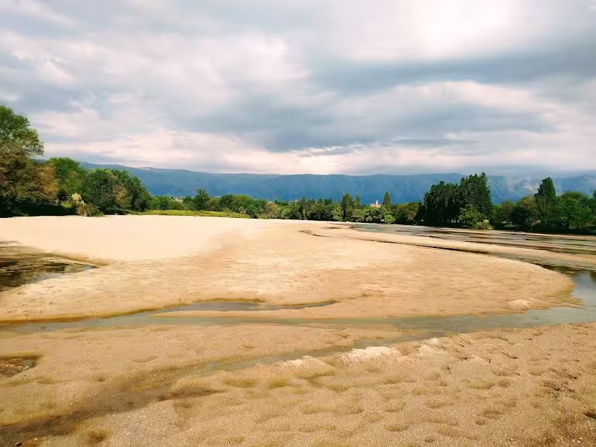 R&iacute;o de los Sauces